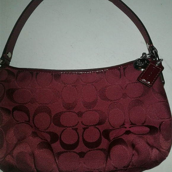 Coach Handbags - 💛💚COACH HANDBAG